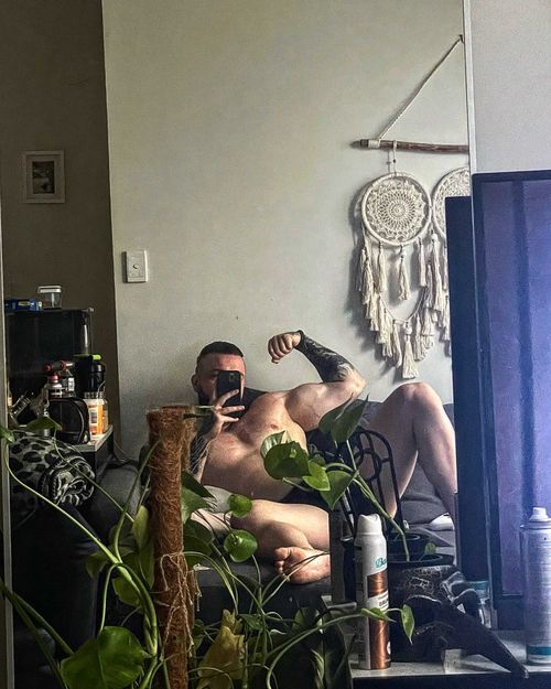 axelofficialvip nude