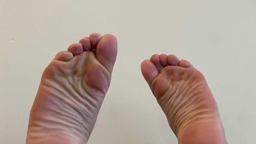feetonheels nude
