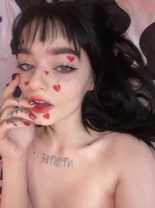 yourpersonalwaifu