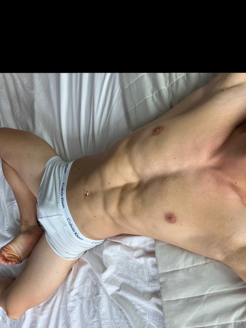 derekleone nude