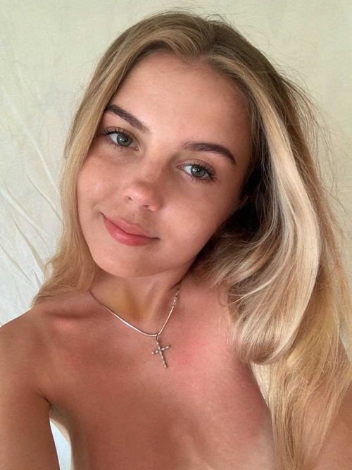 amyhotx