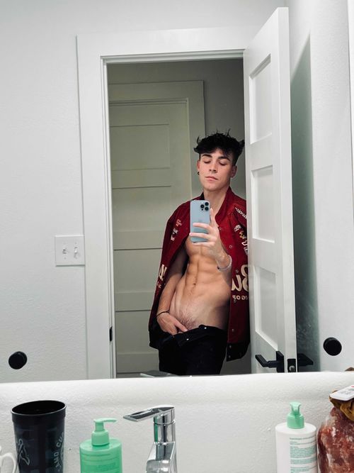 itsgraysongreer