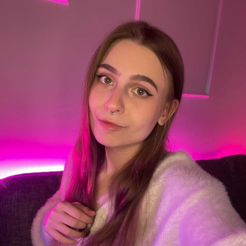 kittenon_allfours
