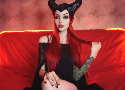 poppy_parker
